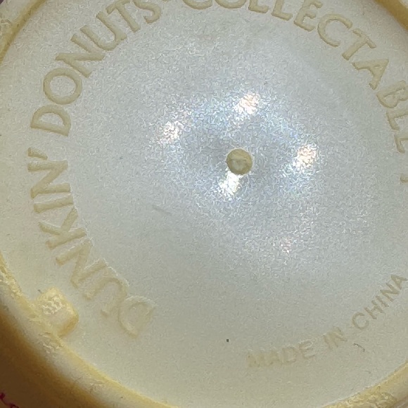 Dunkin' Donuts Holiday Ornament Set - munchkin box and coffee cup 2003 - Picture 7 of 7